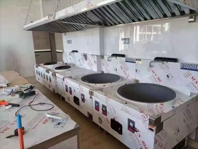 排烟管道安装，油烟管道安装，排油烟系统安装，烟道安装